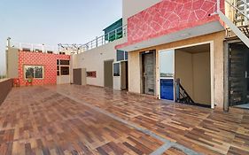 Itsy Hotels Anjali Mahal, 500 Mtrs From Mathura Railway Station